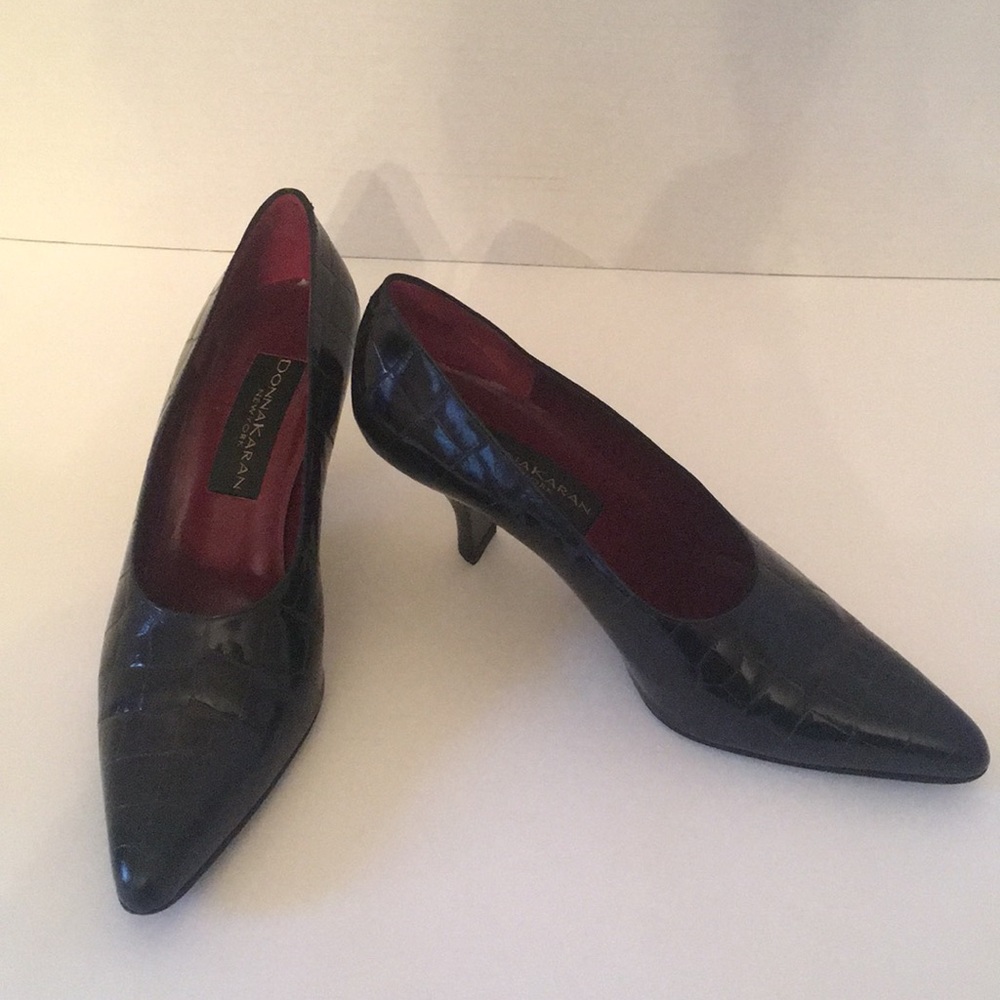 donna karan black patent leather kitten heels